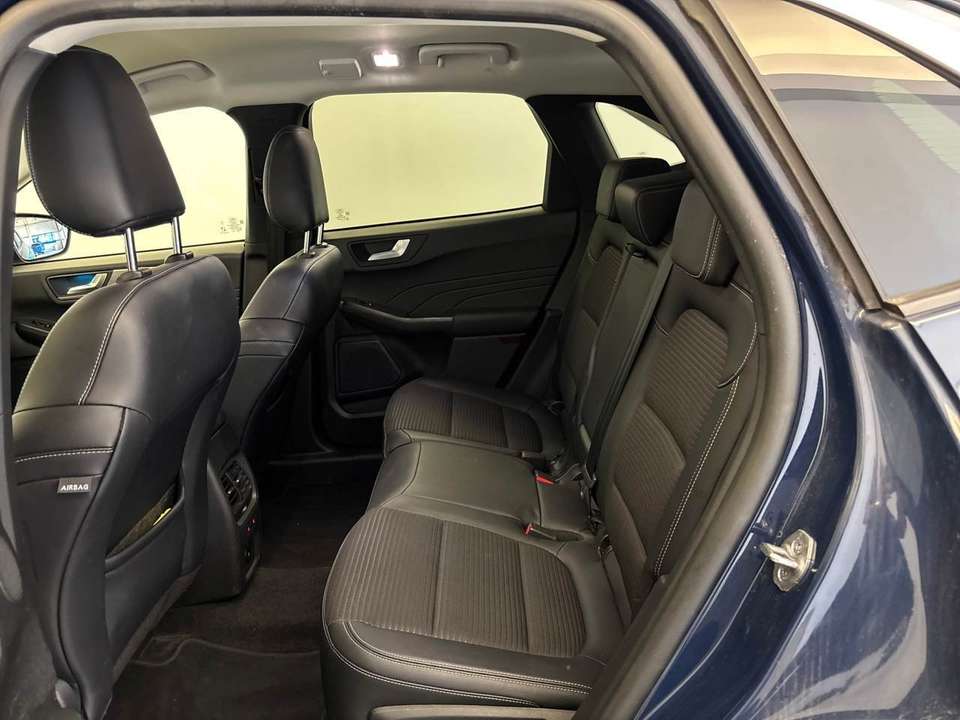 Ford Kuga - Imagem 11
