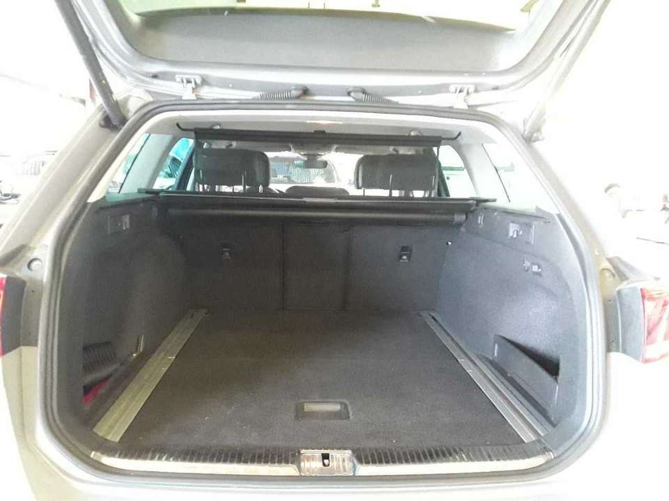 Volkswagen Passat Variant - Imagem 13