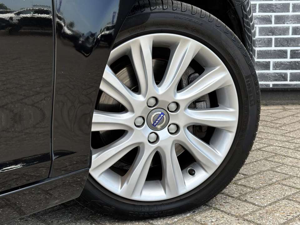 Volvo V40 - Imagem 7