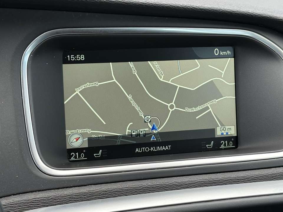 Volvo V40 - Imagem 11