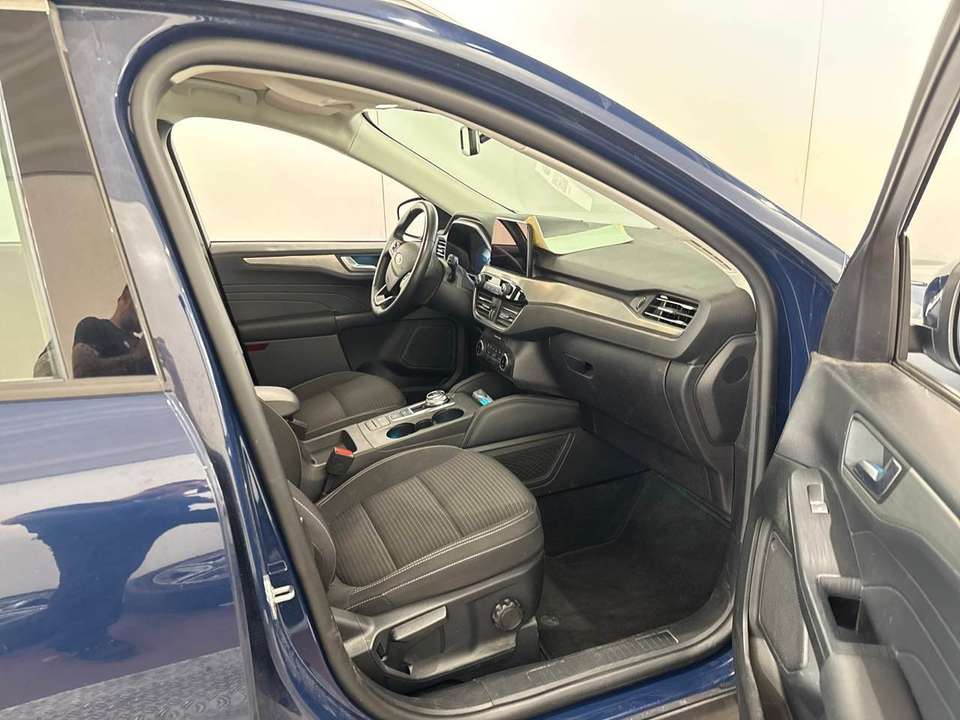 Ford Kuga - Imagem 9