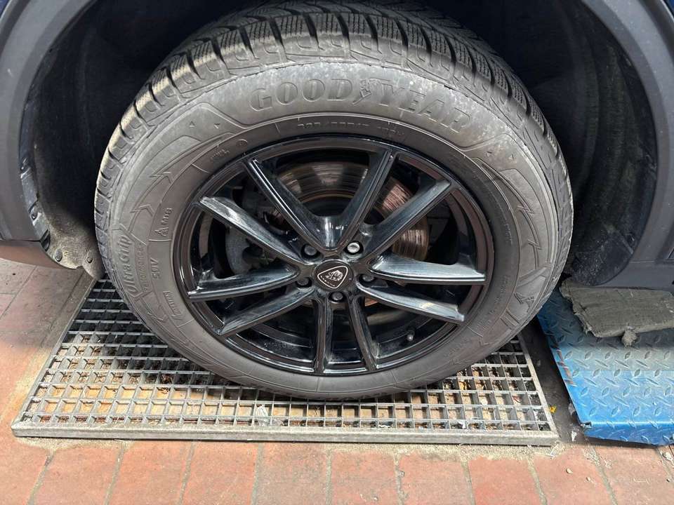 Ford Kuga - Imagem 12