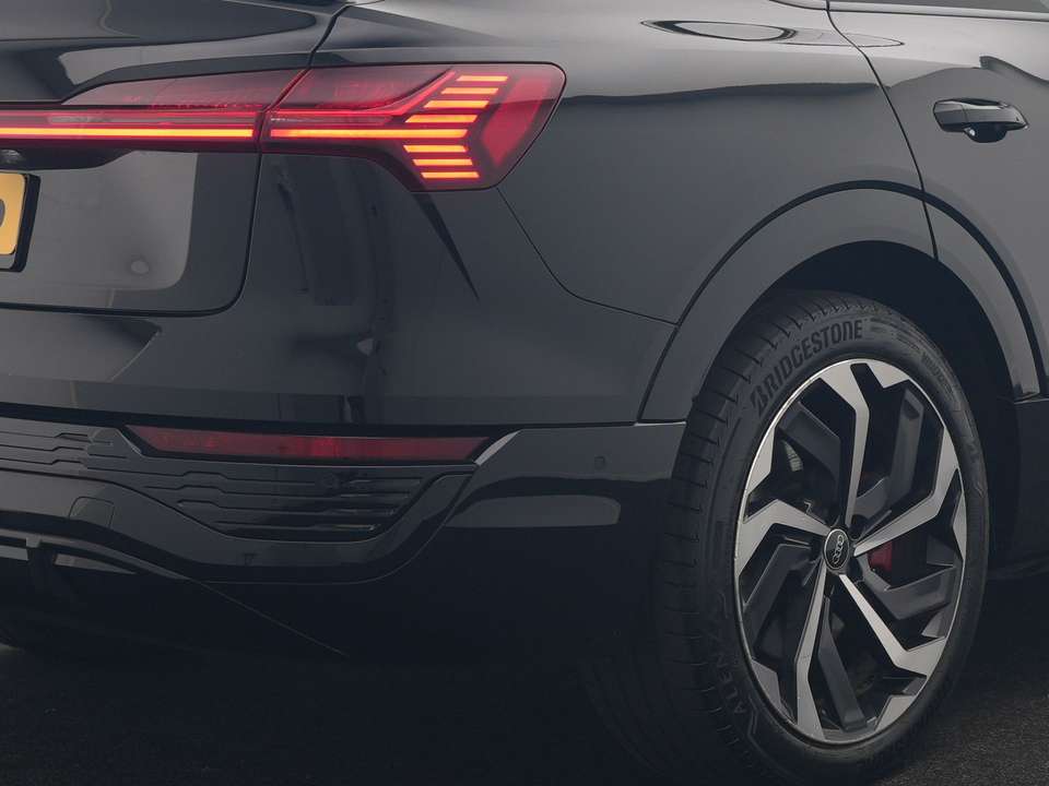 Audi Q8 e-tron - Imagem 8