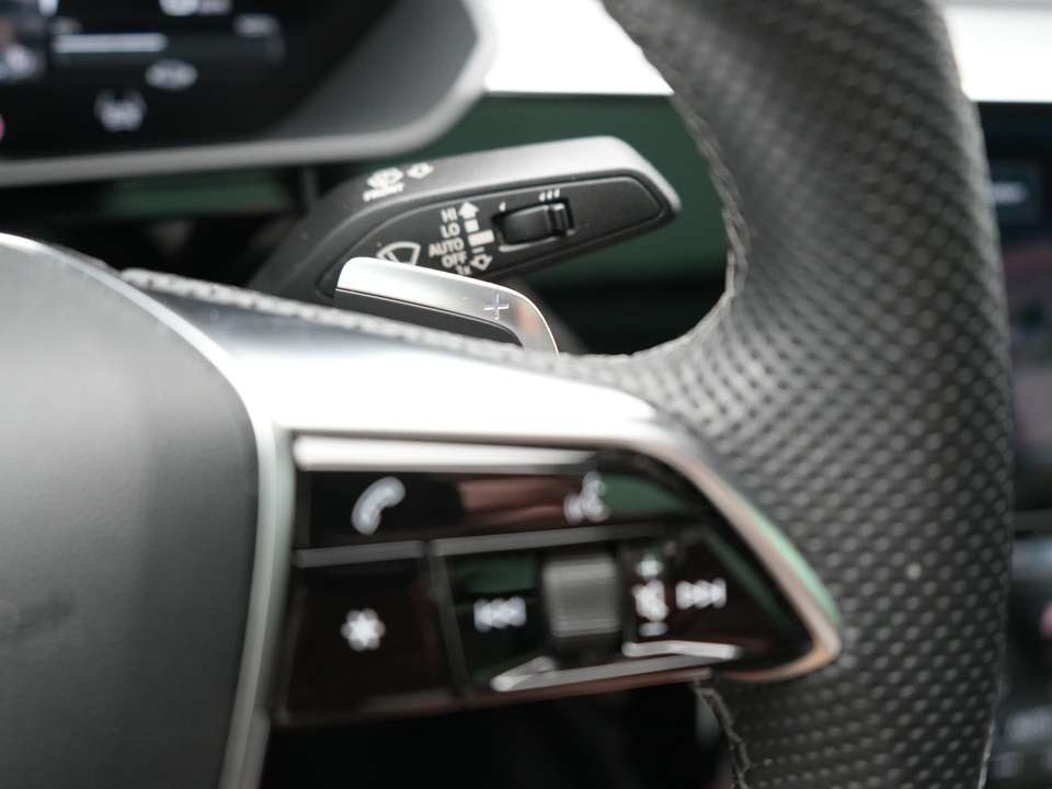 Audi Q8 e-tron - Imagem 17