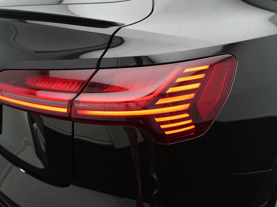 Audi Q8 e-tron - Imagem 18