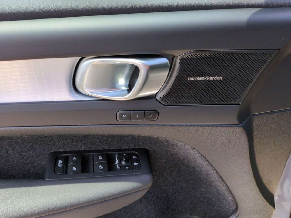 Volvo XC40 - Imagem 12