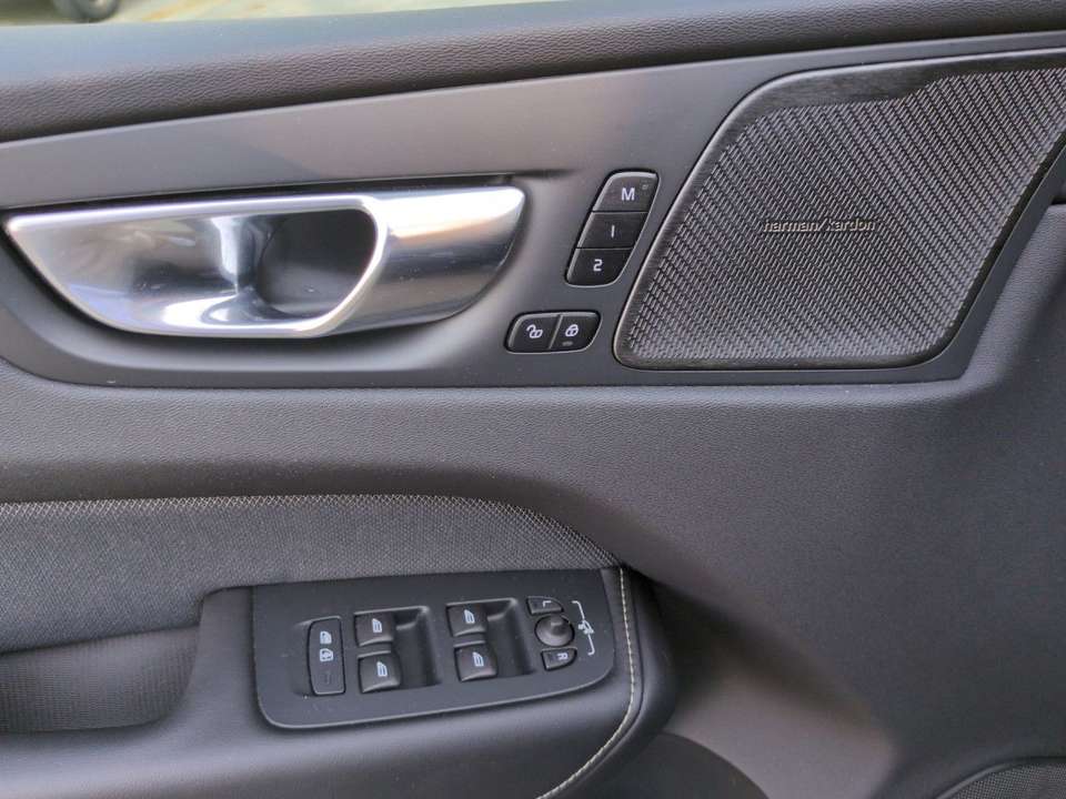 Volvo XC60 - Imagem 12