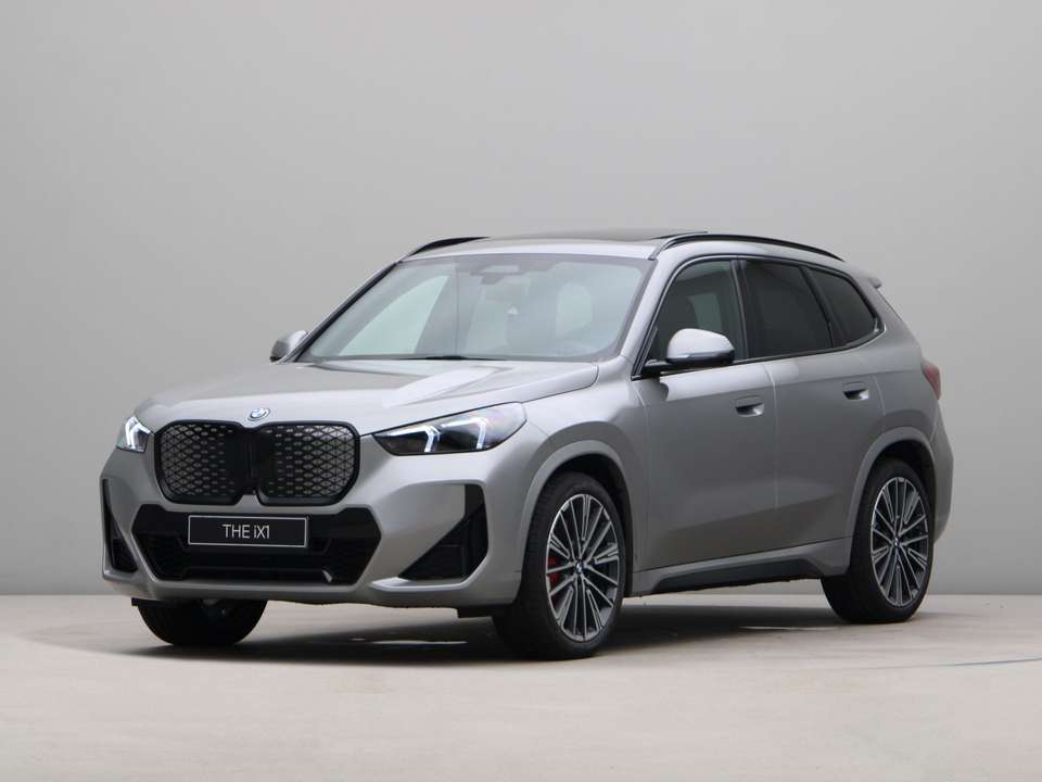 BMW iX1 - Imagem 1