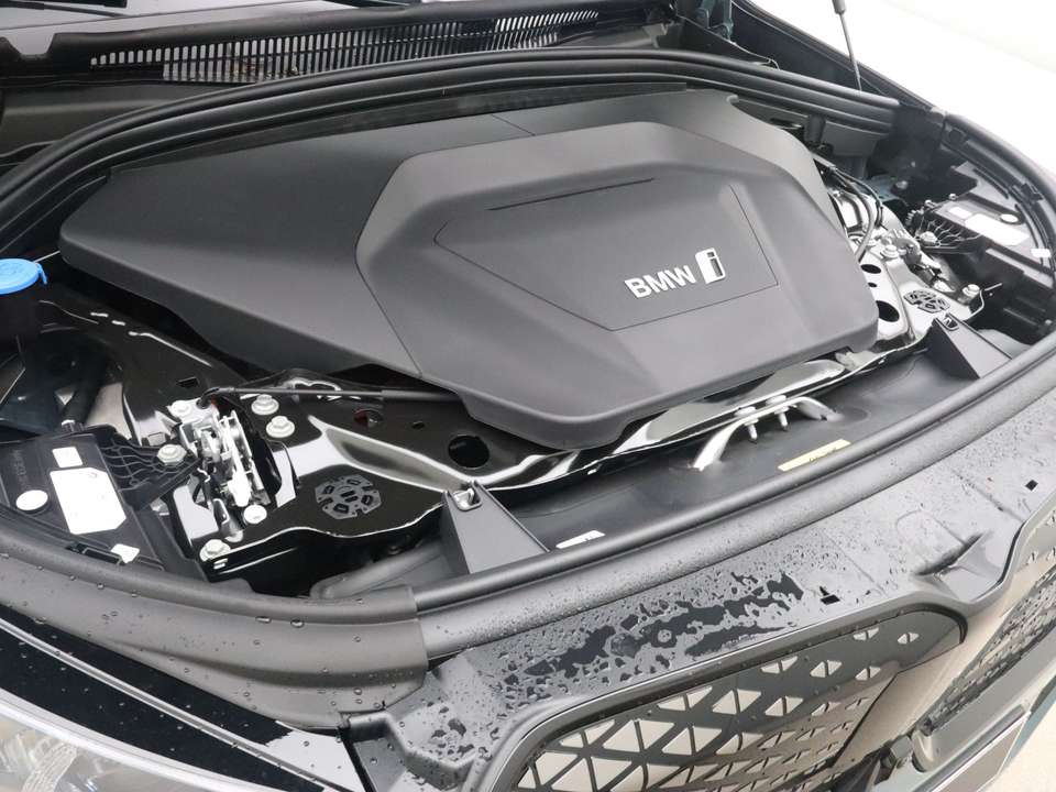 BMW iX1 - Imagem 4