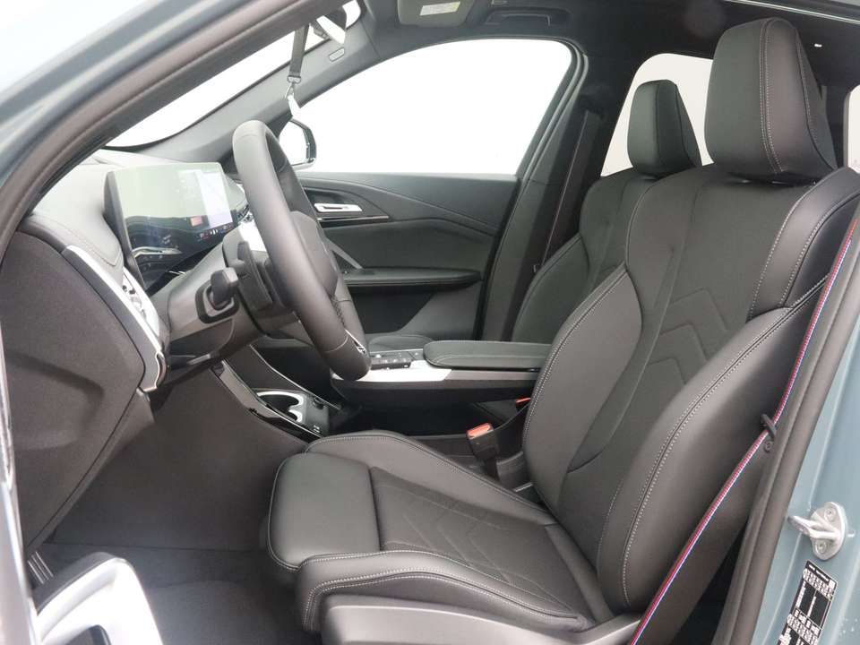 BMW iX1 - Imagem 5