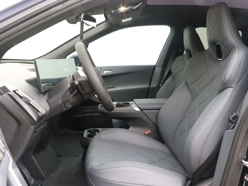 BMW iX - Imagem 4