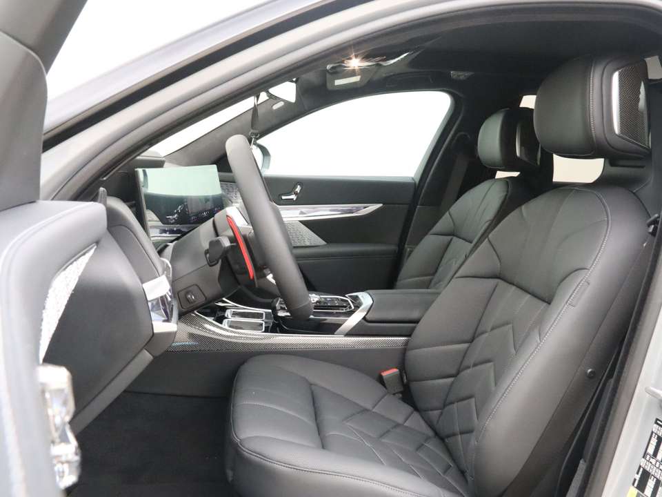 BMW 760 - Imagem 5