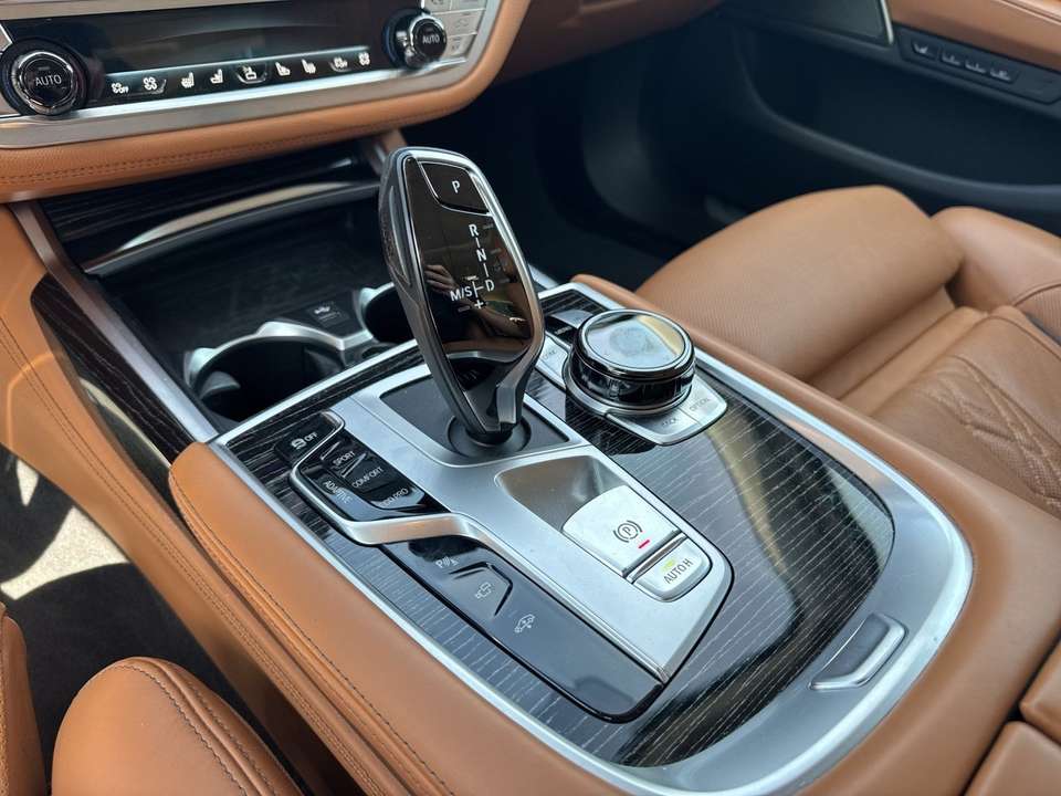 BMW 740 - Imagem 10