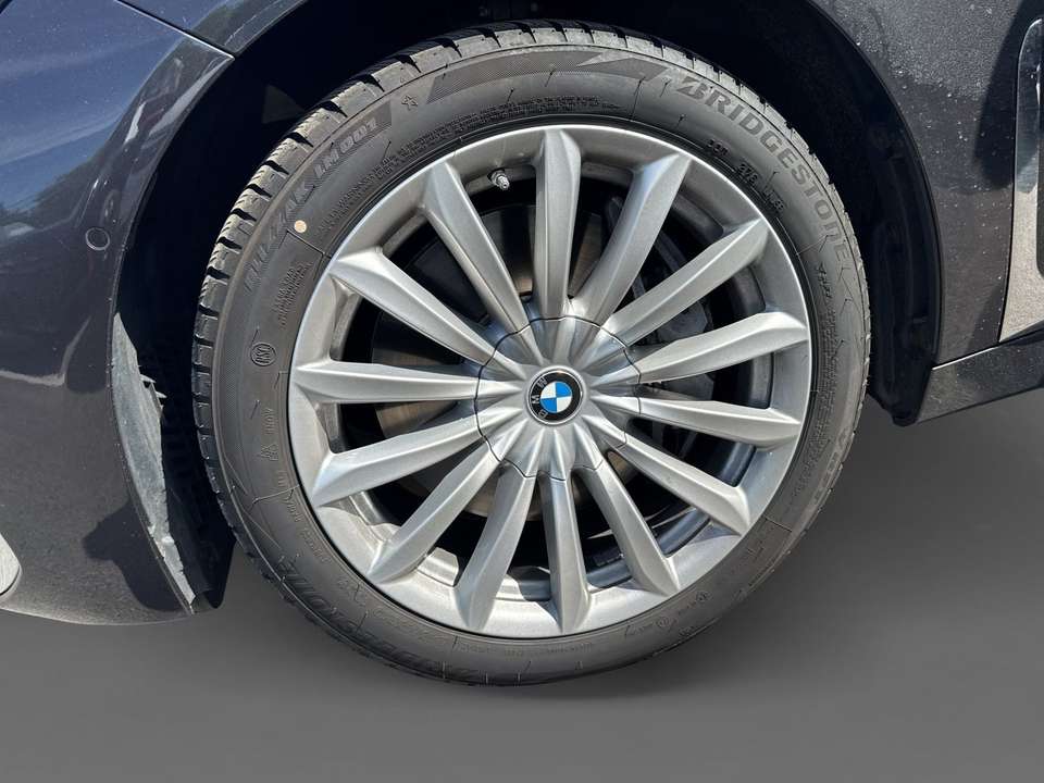 BMW 740 - Imagem 12
