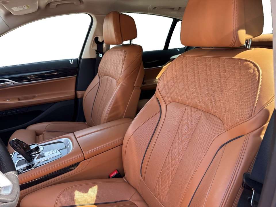 BMW 740 - Imagem 14