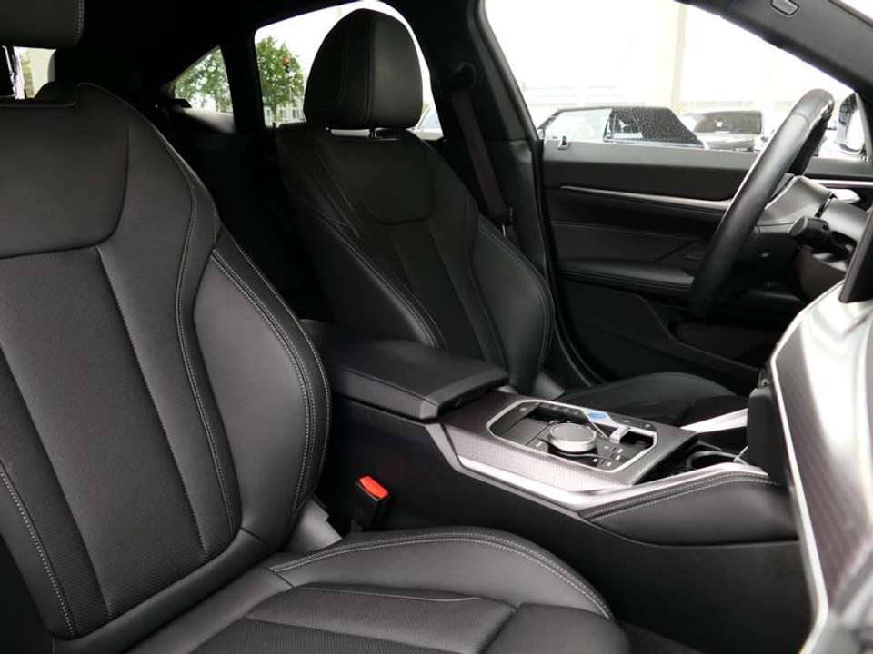 BMW i4 - Imagem 11