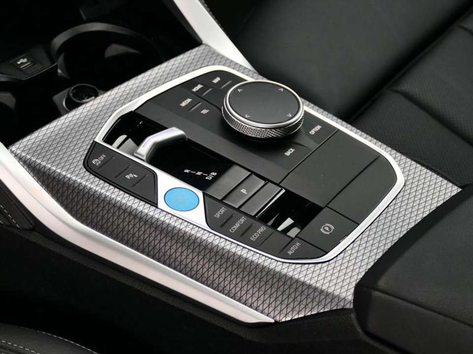 BMW i4 - Imagem 14
