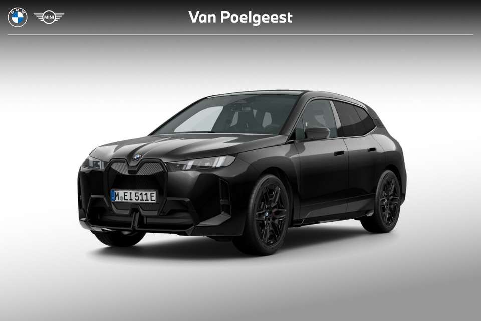 BMW iX - Imagem 1