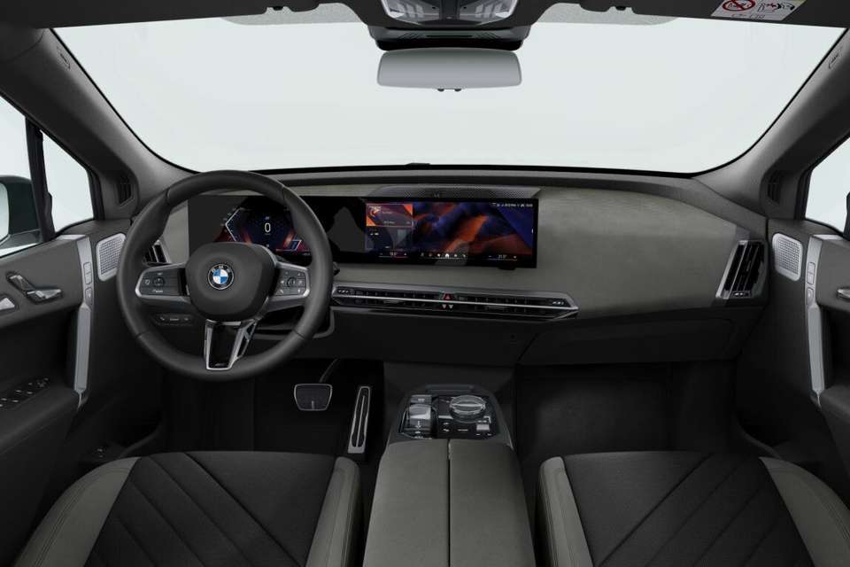 BMW iX - Imagem 3