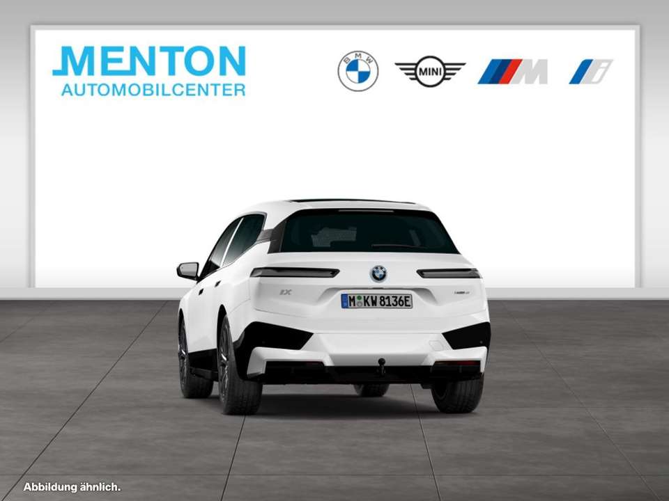 BMW iX - Imagem 9