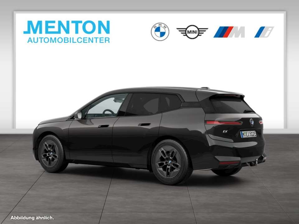 BMW iX - Imagem 8