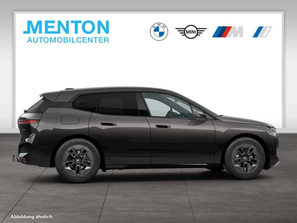 BMW iX - Imagem 10