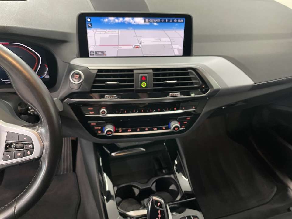BMW X3 - Imagem 11