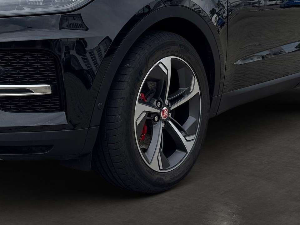 Jaguar E-Pace - Imagem 7