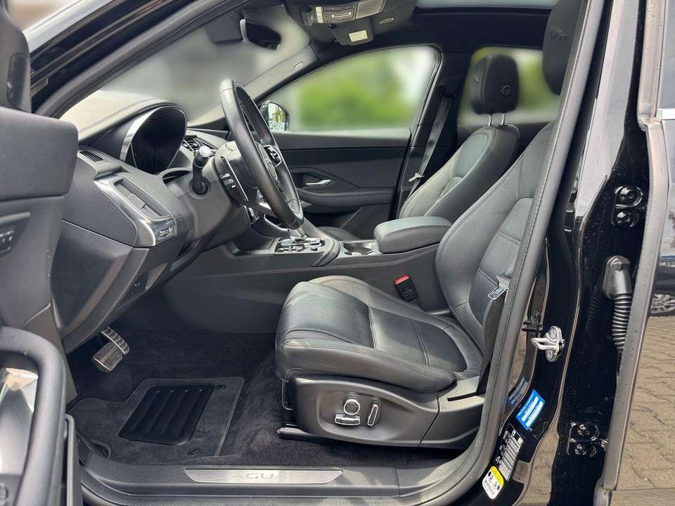 Jaguar E-Pace - Imagem 8