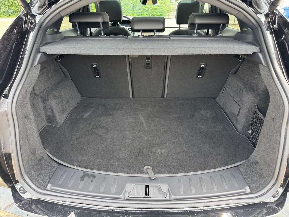 Jaguar E-Pace - Imagem 13