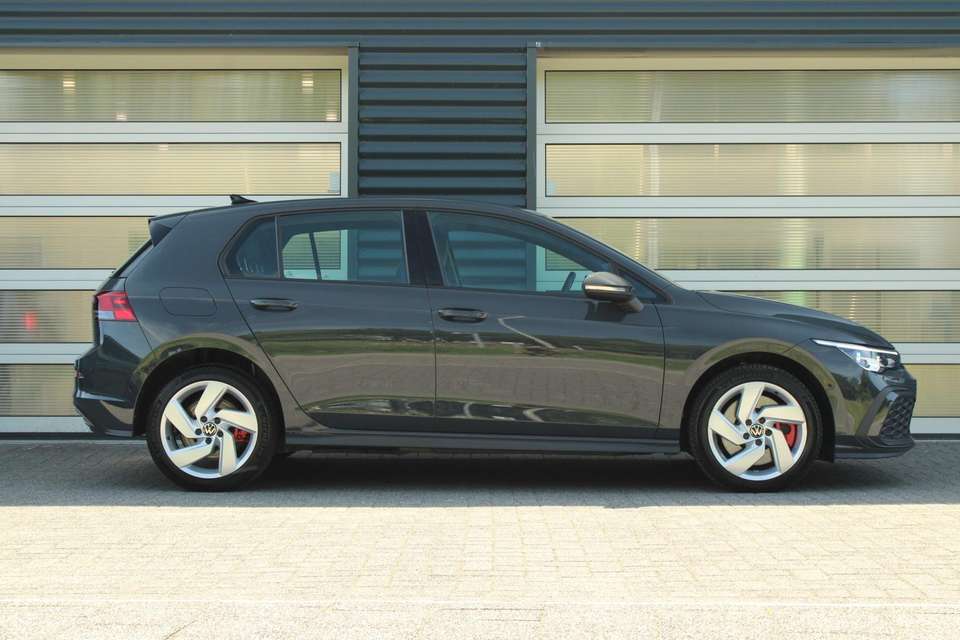 Volkswagen Golf - Imagem 3