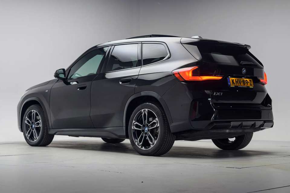 BMW iX1 - Imagem 3