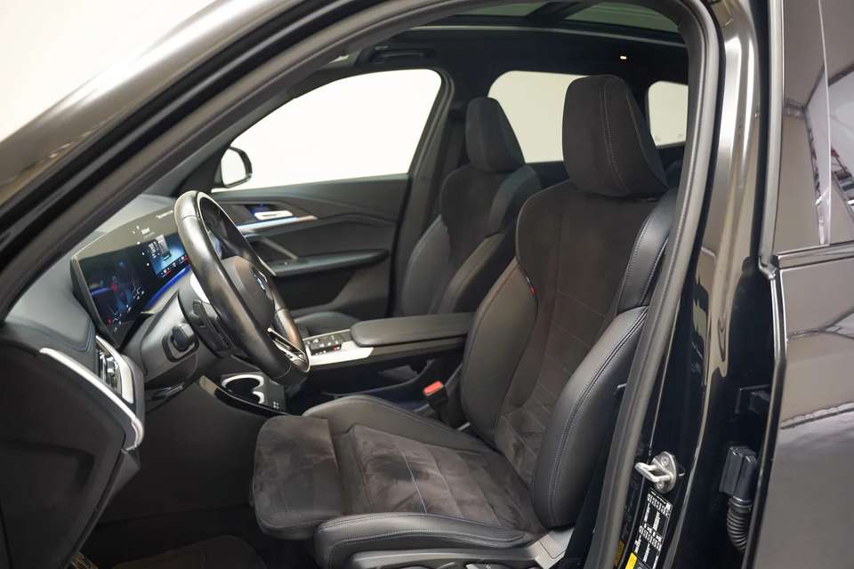 BMW iX1 - Imagem 10