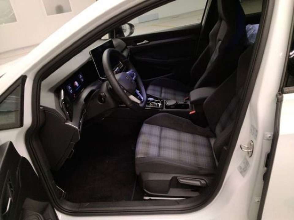 Volkswagen Golf GTE - Imagem 3