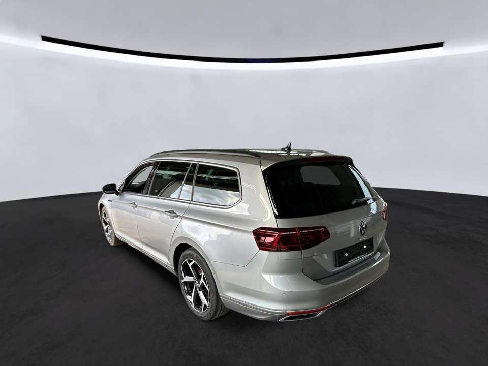 Volkswagen Passat Variant - Imagem 8
