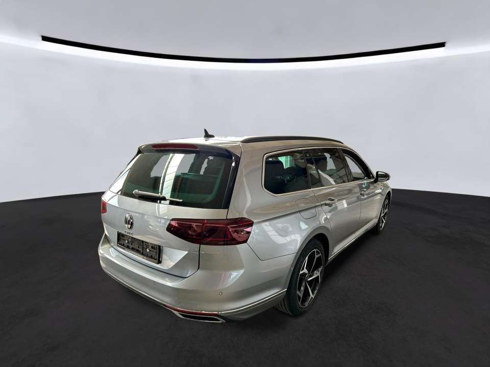 Volkswagen Passat Variant - Imagem 9