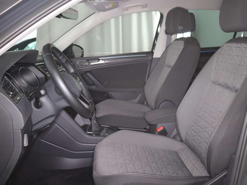 Volkswagen Tiguan - Imagem 12