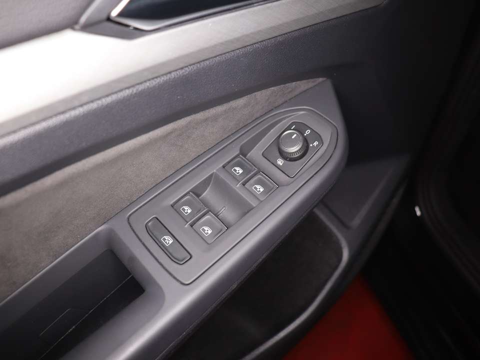 Volkswagen Golf - Imagem 13