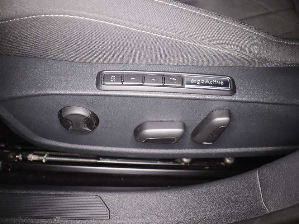 Volkswagen Golf - Imagem 14