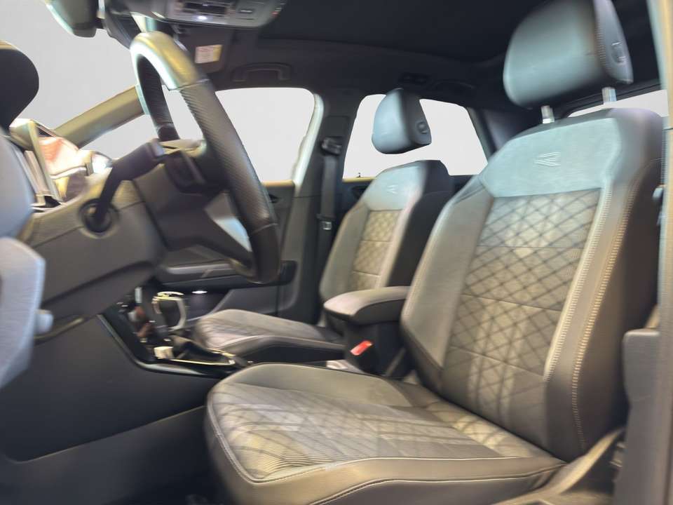 Volkswagen T-Roc - Imagem 12