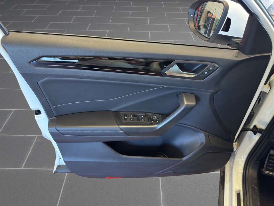 Volkswagen T-Roc - Imagem 13