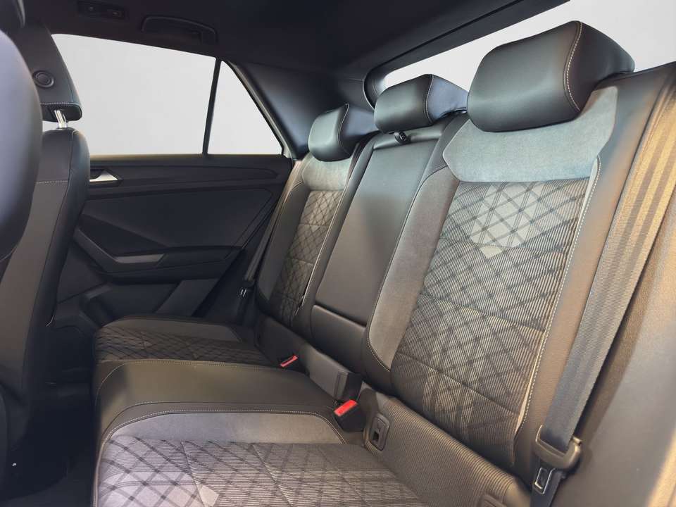 Volkswagen T-Roc - Imagem 14