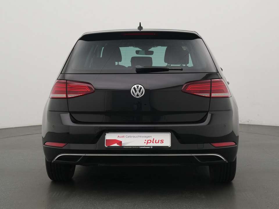 Volkswagen Golf - Imagem 4