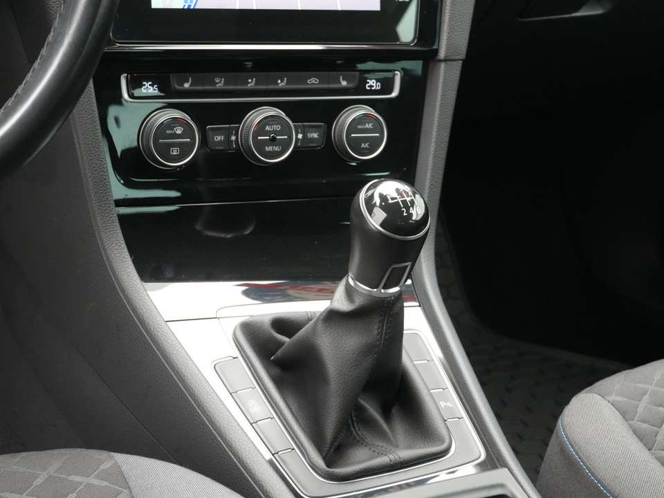 Volkswagen Golf - Imagem 12