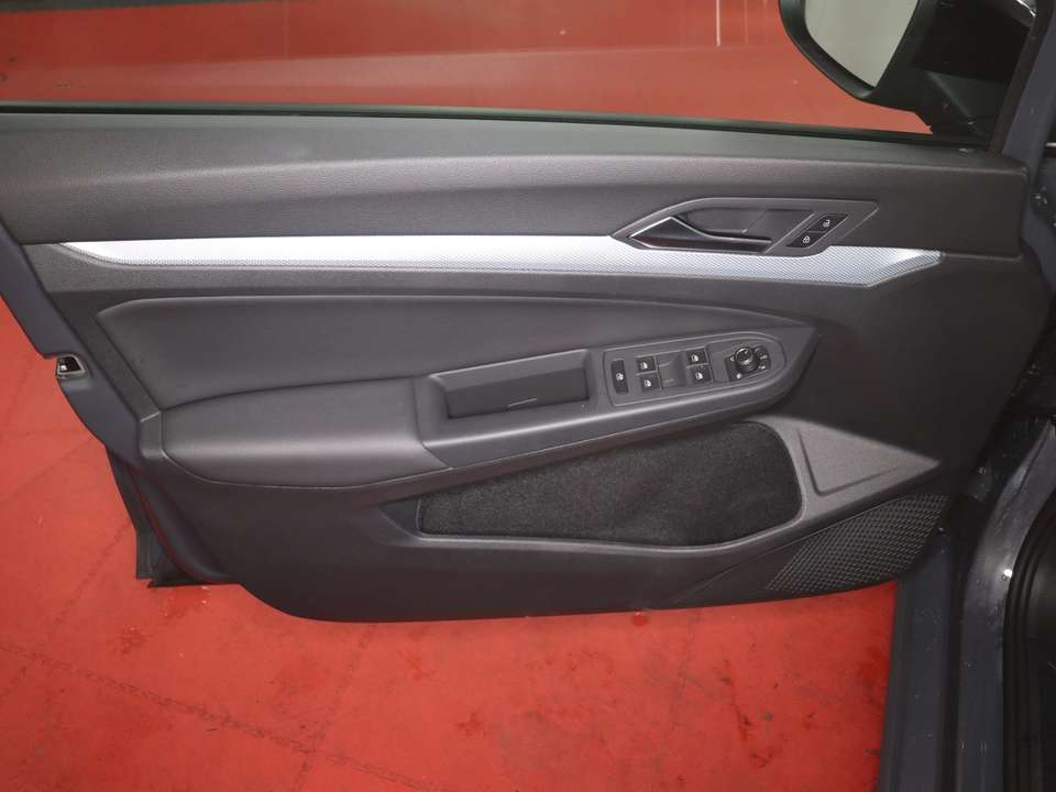 Volkswagen Golf - Imagem 12