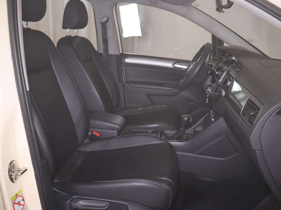 Volkswagen Touran - Imagem 8