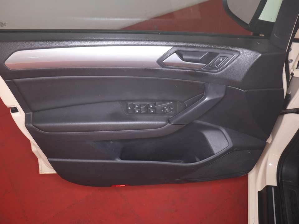 Volkswagen Touran - Imagem 9