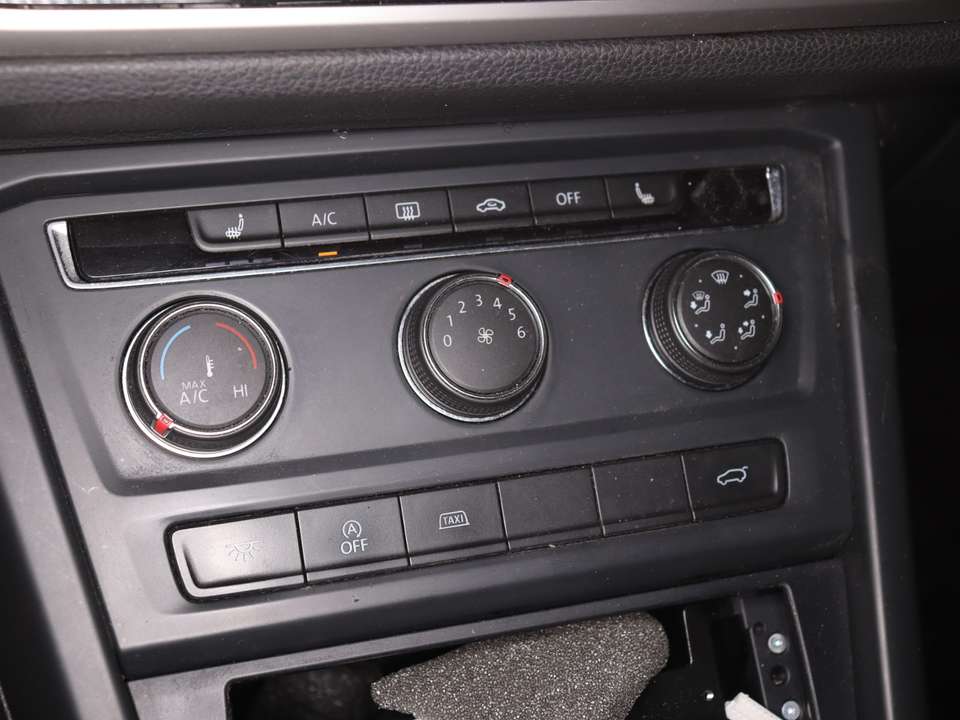 Volkswagen Touran - Imagem 12