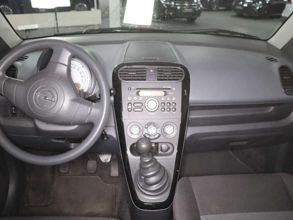 Opel Agila - Imagem 8