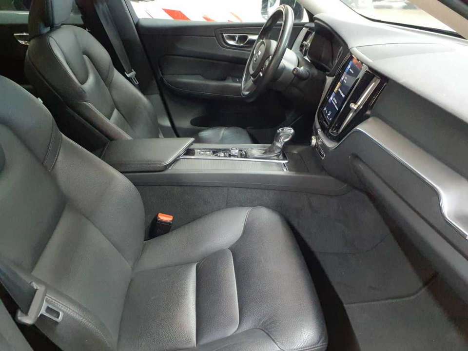Volvo XC60 - Imagem 12